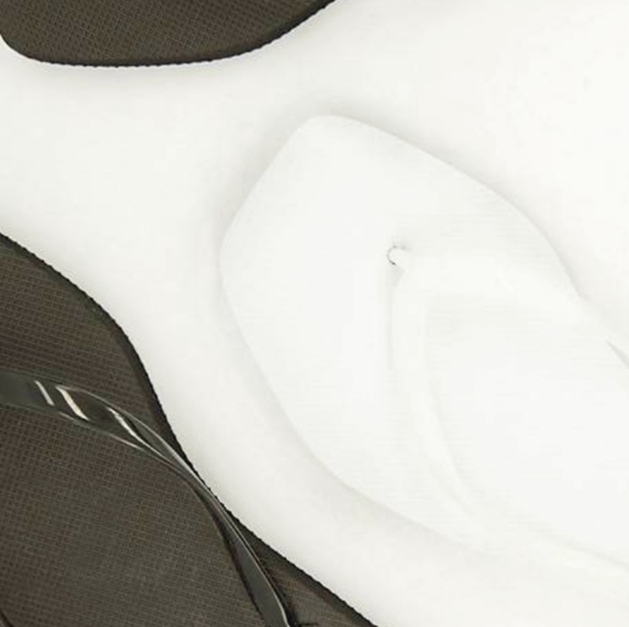 NWT Truffle Collection flip flops. - Picture 4 of 6